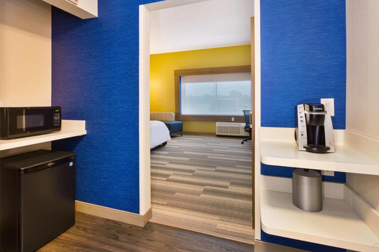 Holiday Inn Express & Suites - Milan - Sandusky Area By Ihg Екстер'єр фото