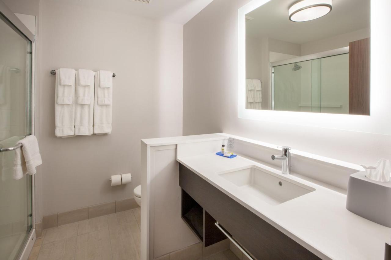 Holiday Inn Express & Suites - Milan - Sandusky Area By Ihg Екстер'єр фото