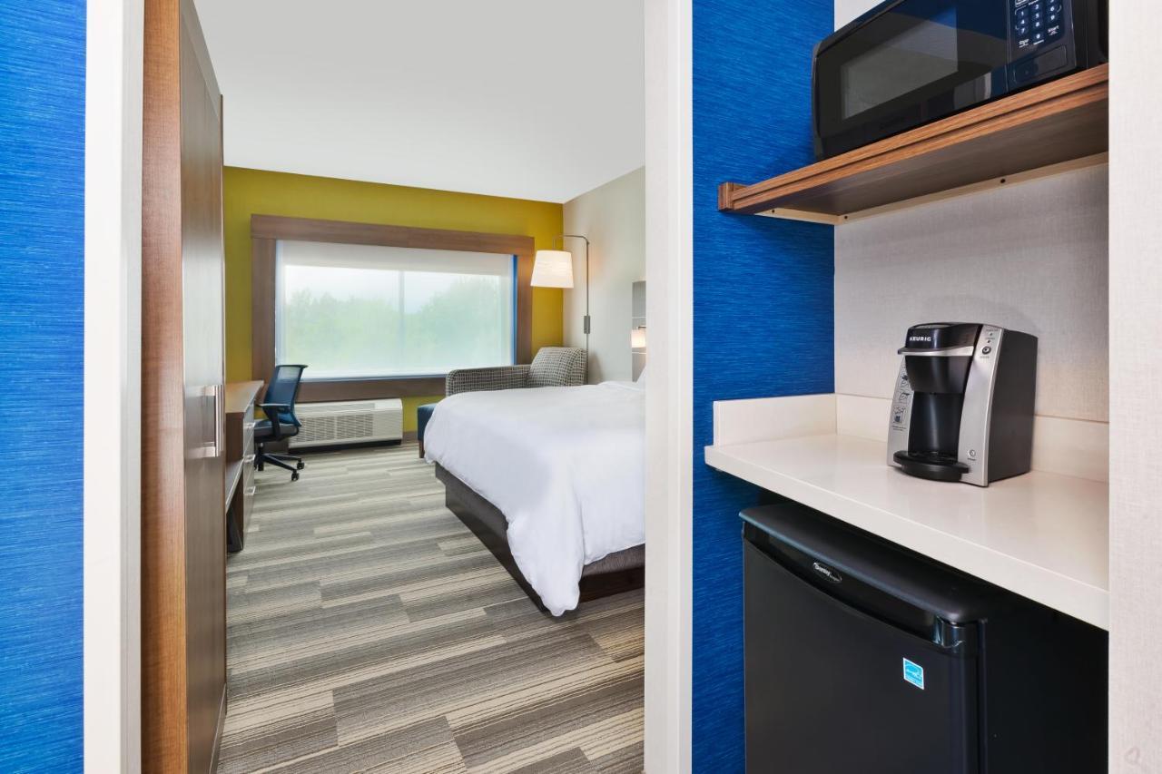 Holiday Inn Express & Suites - Milan - Sandusky Area By Ihg Екстер'єр фото